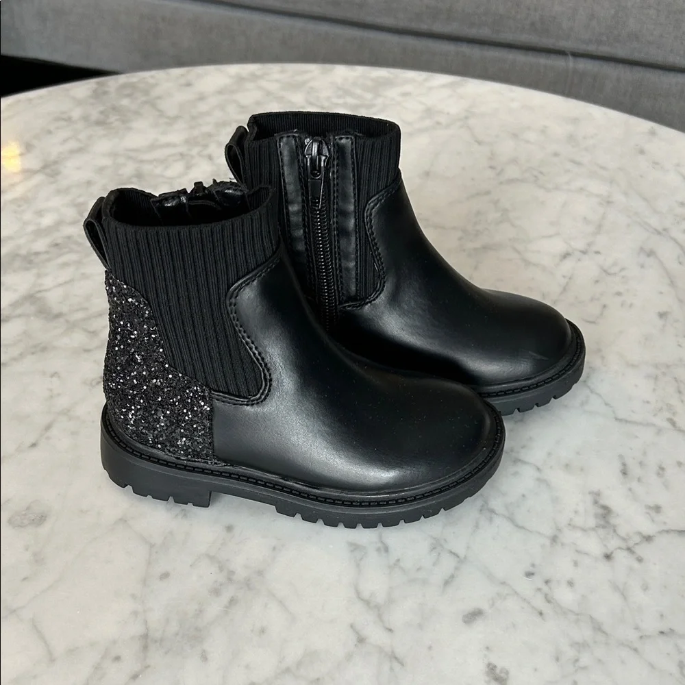 Steve Madden Kids Black Glitter Chelsea Boots - Slip-On Ankle Boots size 8